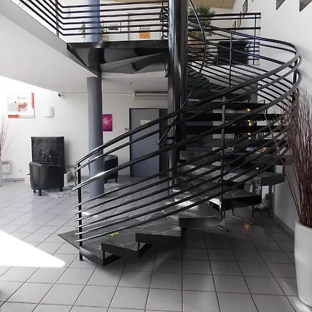 Hotel Du Delta 2*