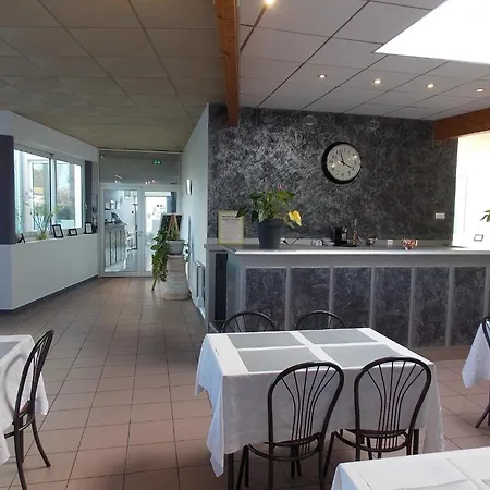 Hotel Du Delta 2*