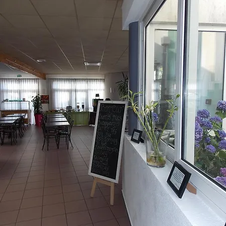 Hotel Du Delta Biganos