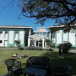 Du Delta فندق 2*