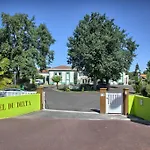 Du Delta Hotel 2*