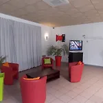 Du Delta فندق