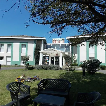 Du Delta מלון 2*