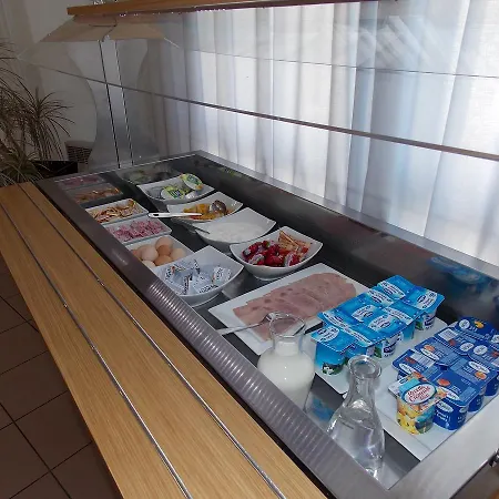 מלון Du Delta 2*