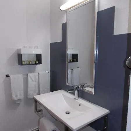 Du Delta 2* ביגאנוס